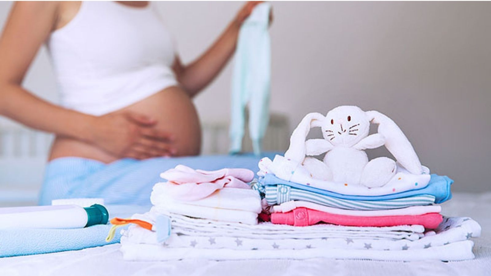 The Newborn Essentials Checklist: All you need Before the Baby Gets Here