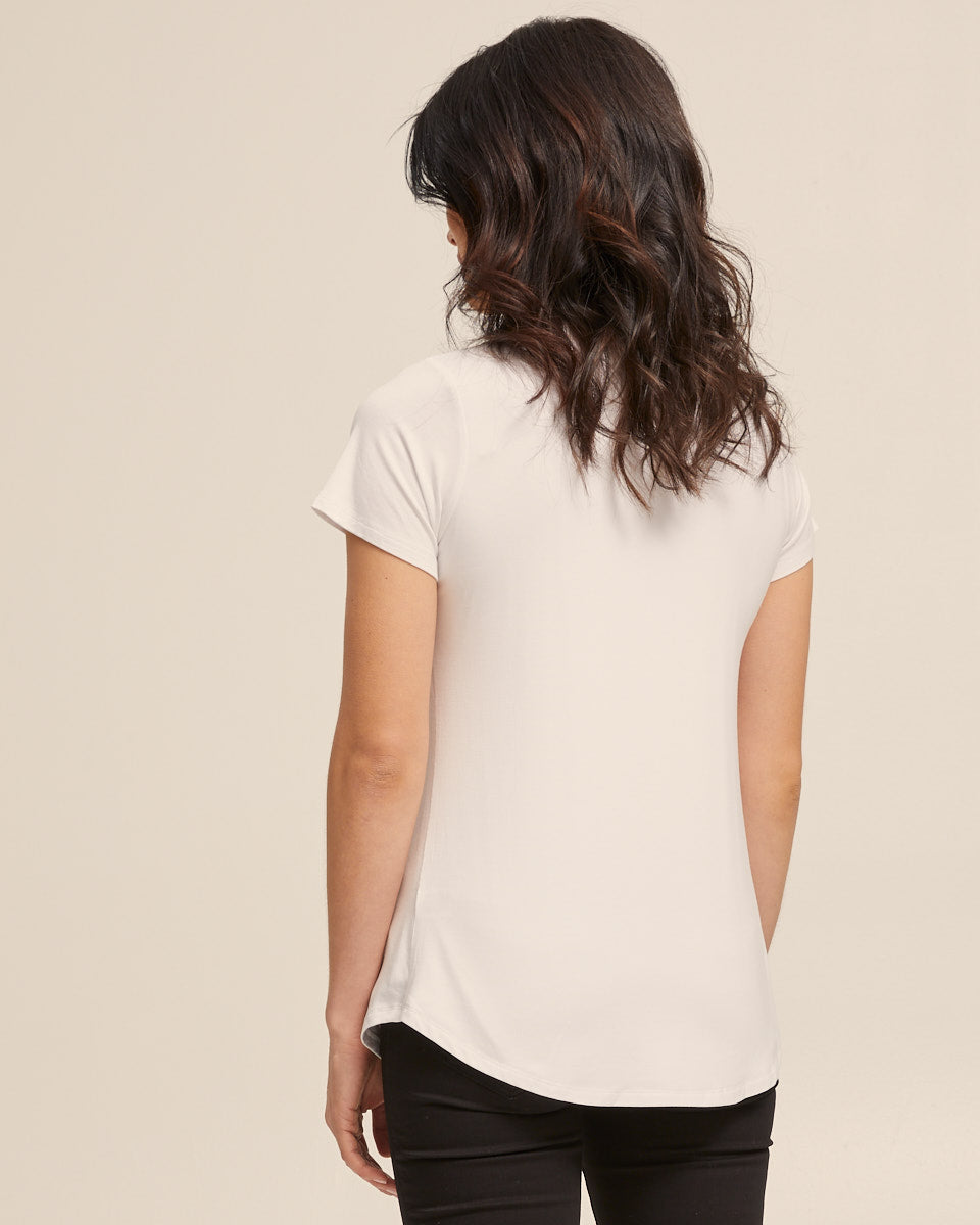 White bamboo nursing tee by Peachymama 4