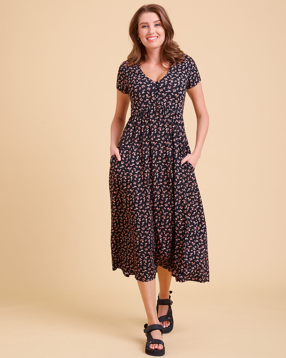 Maisie Nursing Dress - Peachymama